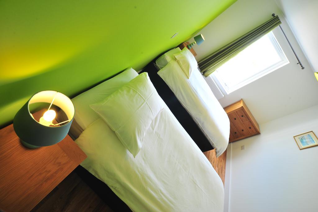Appartement Hartaval & Baca Ruadh à Staffin Extérieur photo