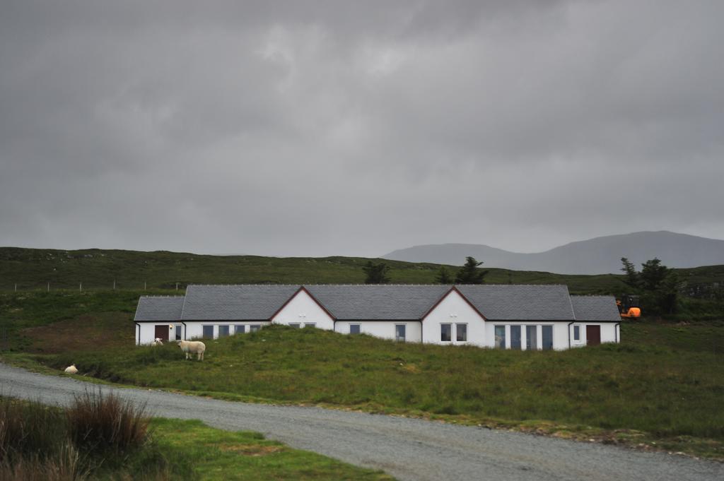 Appartement Hartaval & Baca Ruadh à Staffin Extérieur photo